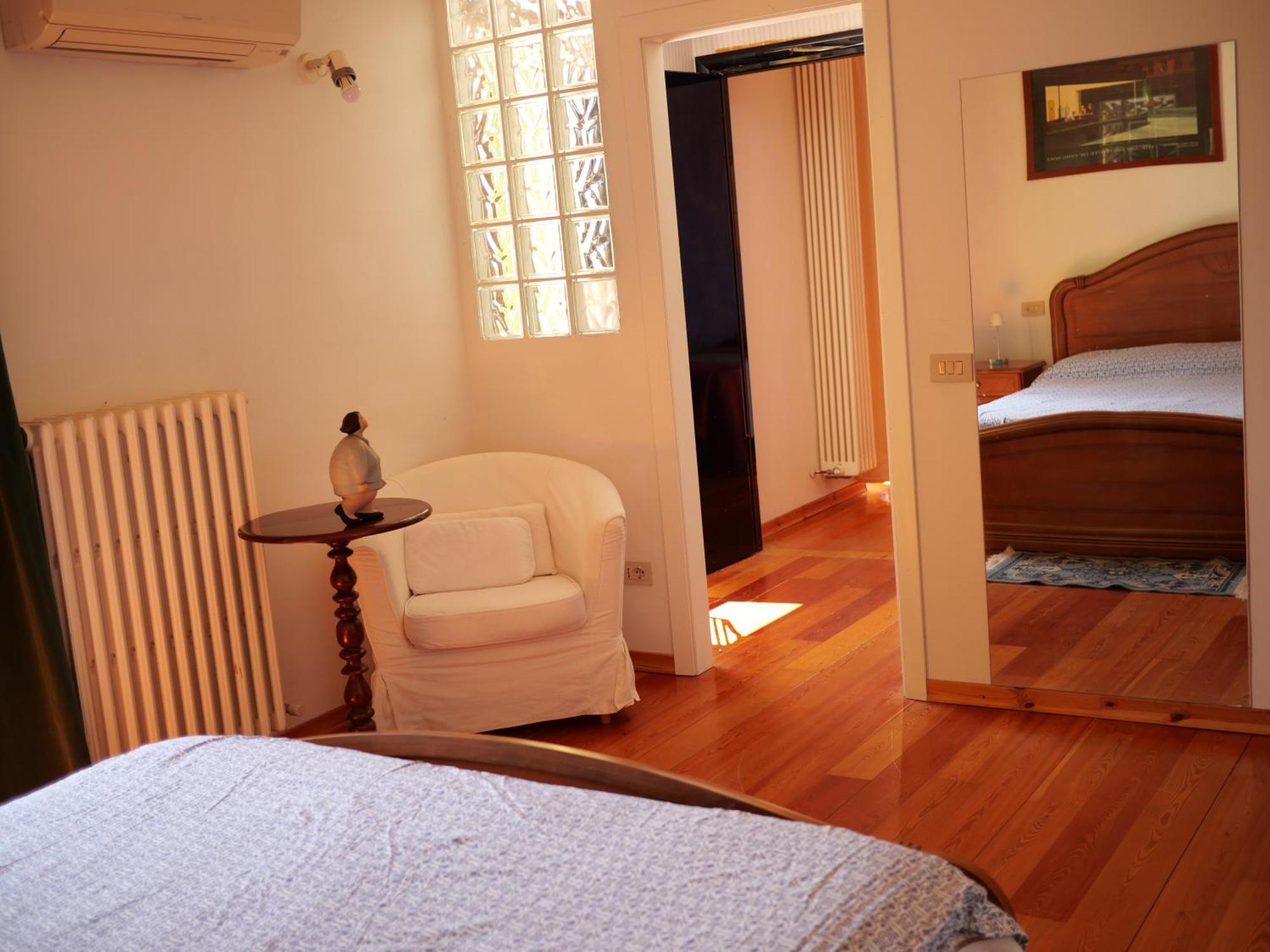 Large Double Room