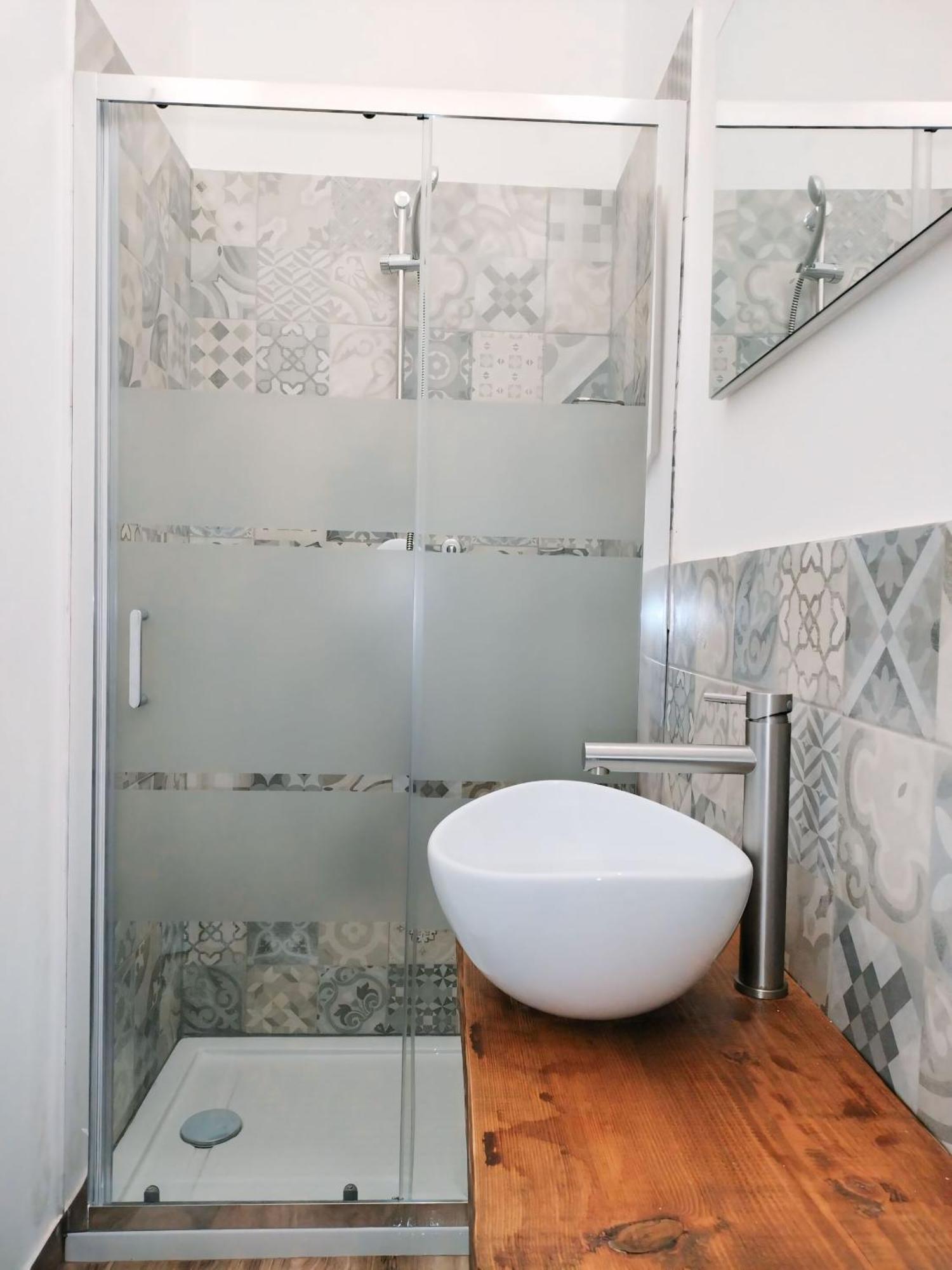 Double Room Private Bathroom